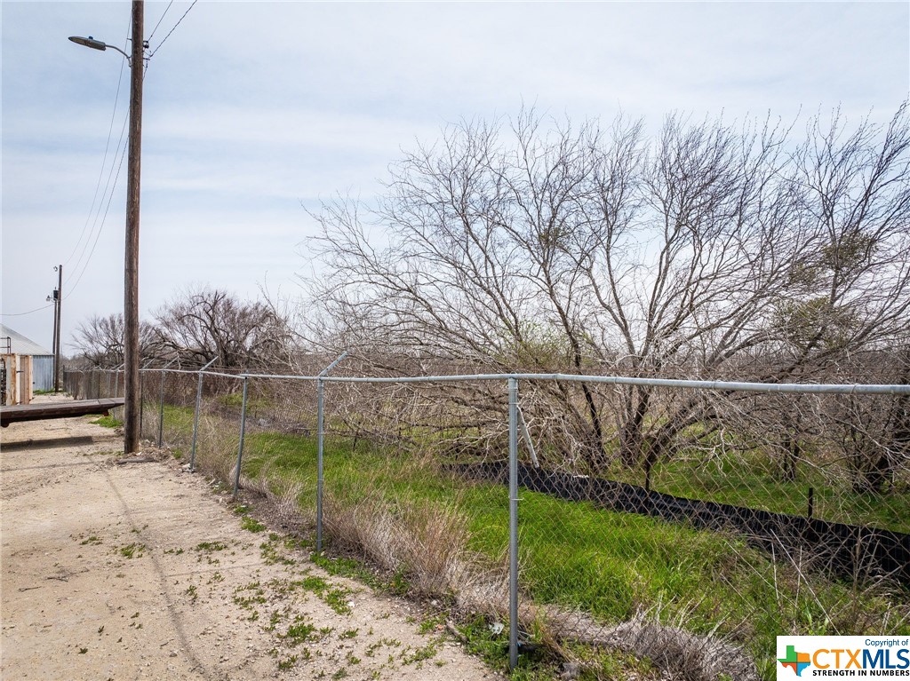 4975 Interstate 35
