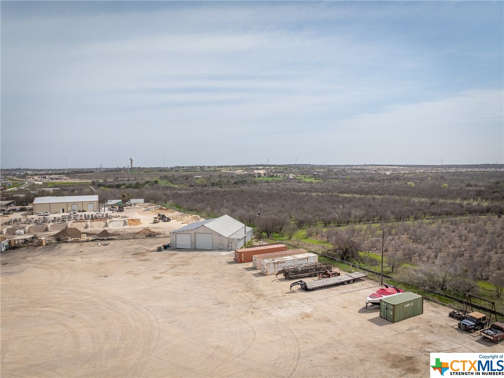 4975 Interstate 35