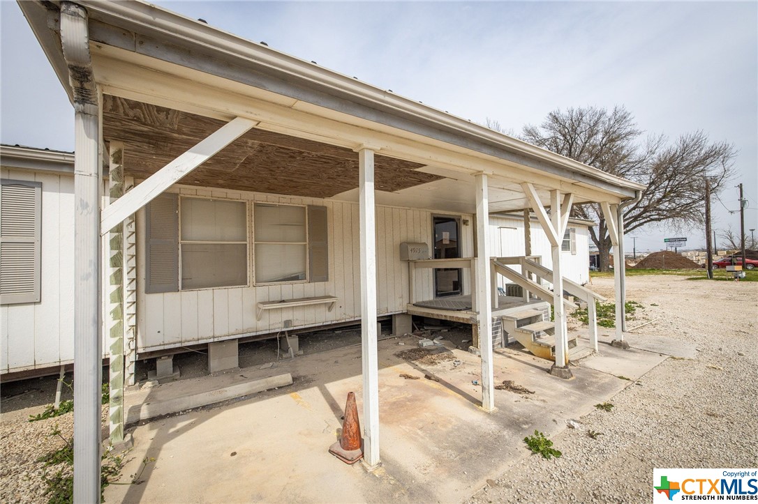 4975 Interstate 35