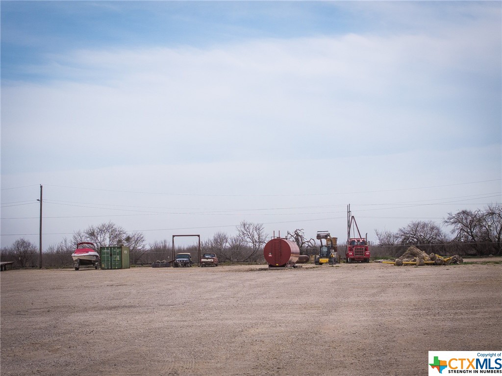 4975 Interstate 35