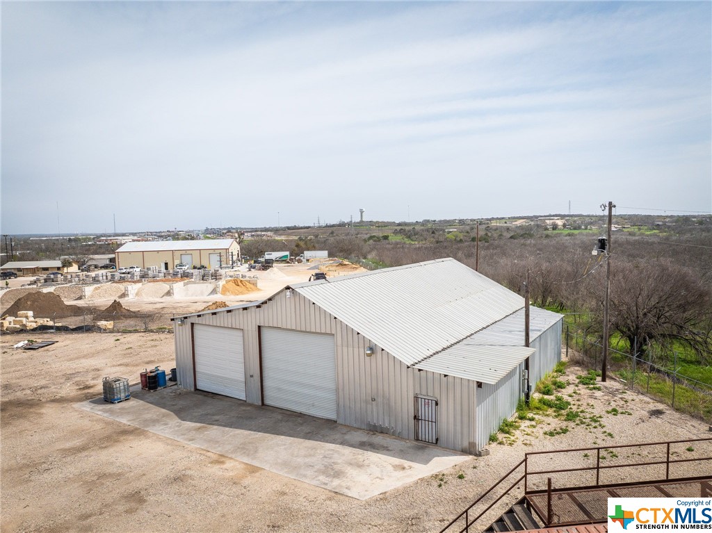 4975 Interstate 35
