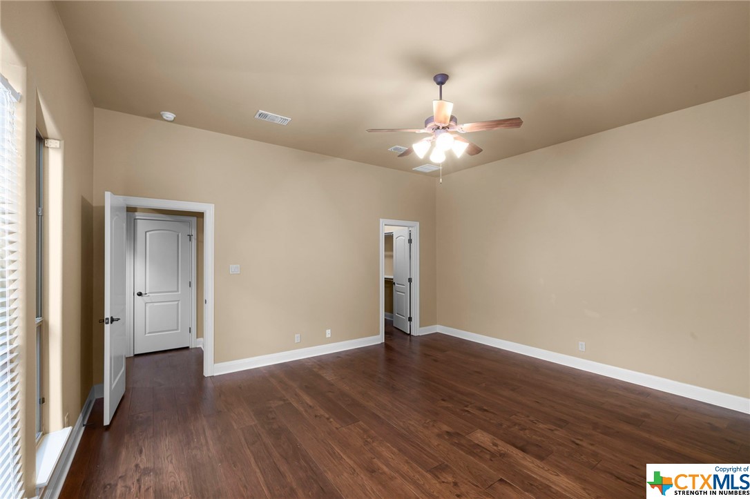 10320 Hunters Path