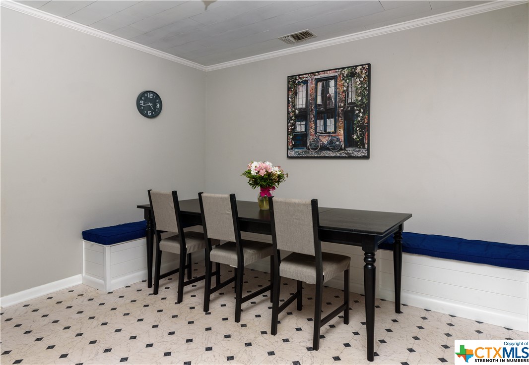 961 San Antonio Avenue