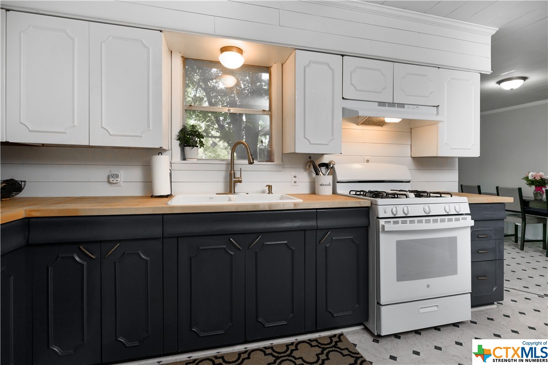 961 San Antonio Avenue