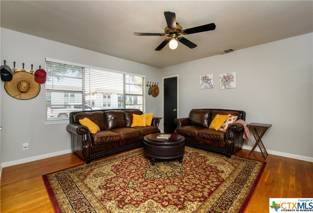 961 San Antonio Avenue