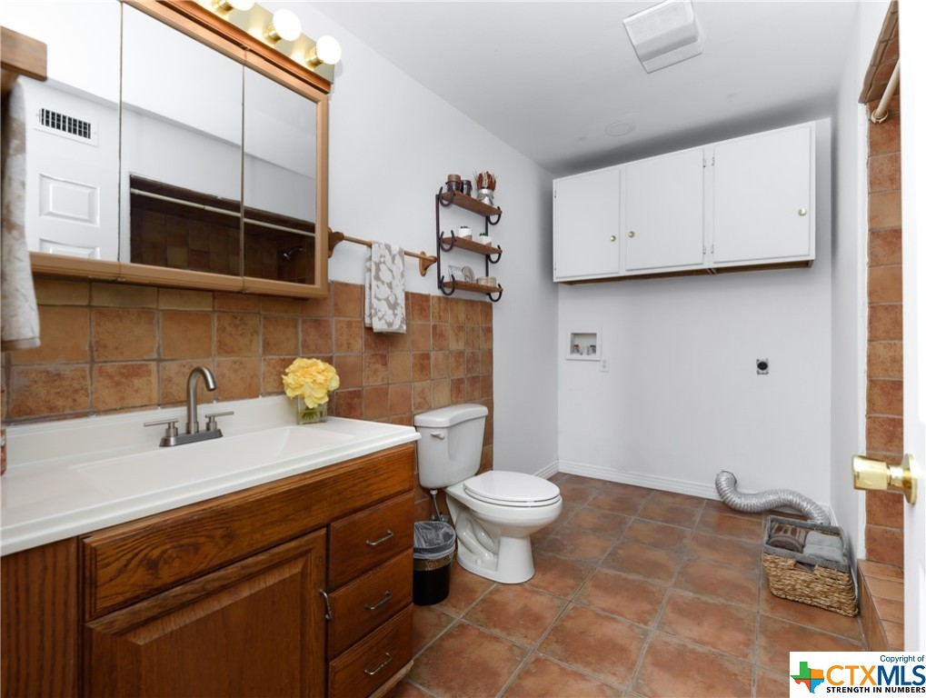 1750 Jakes Colony Road