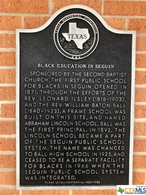 225 N Saunders Street