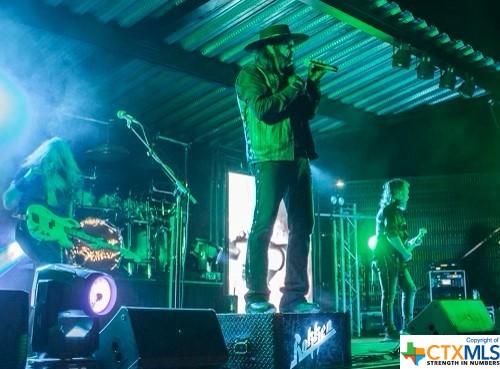 225 N Saunders Street