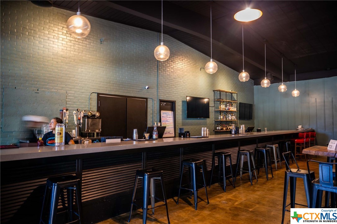 225 N Saunders Street