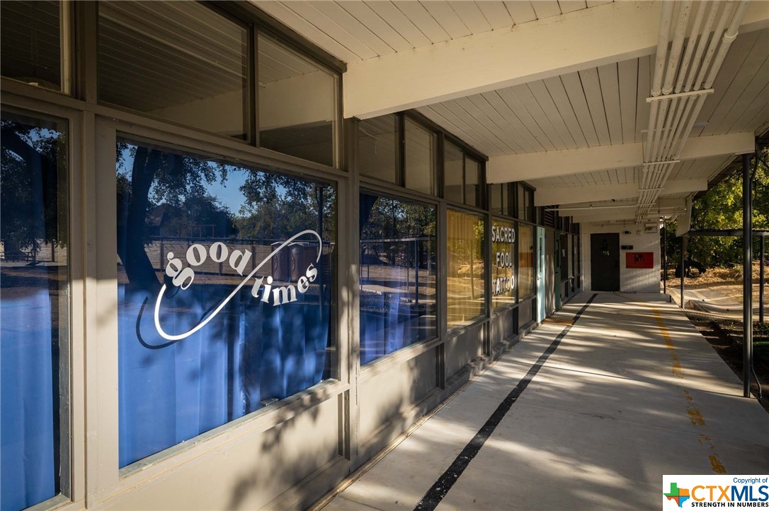 225 N Saunders Street