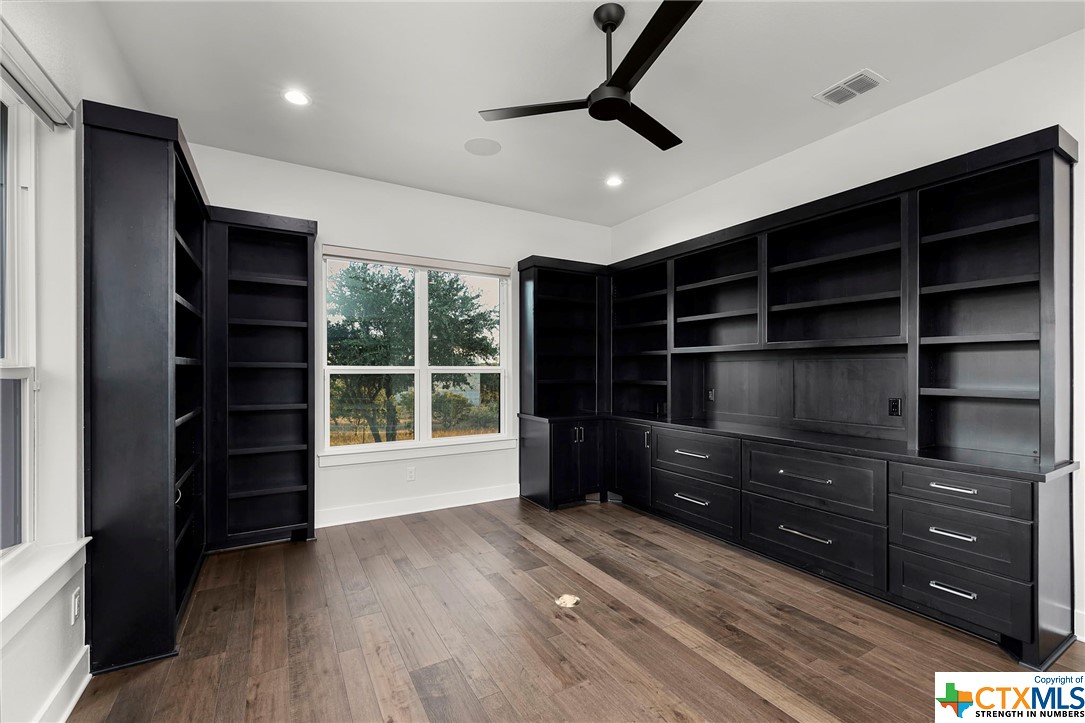 5970 Colin Ridge
