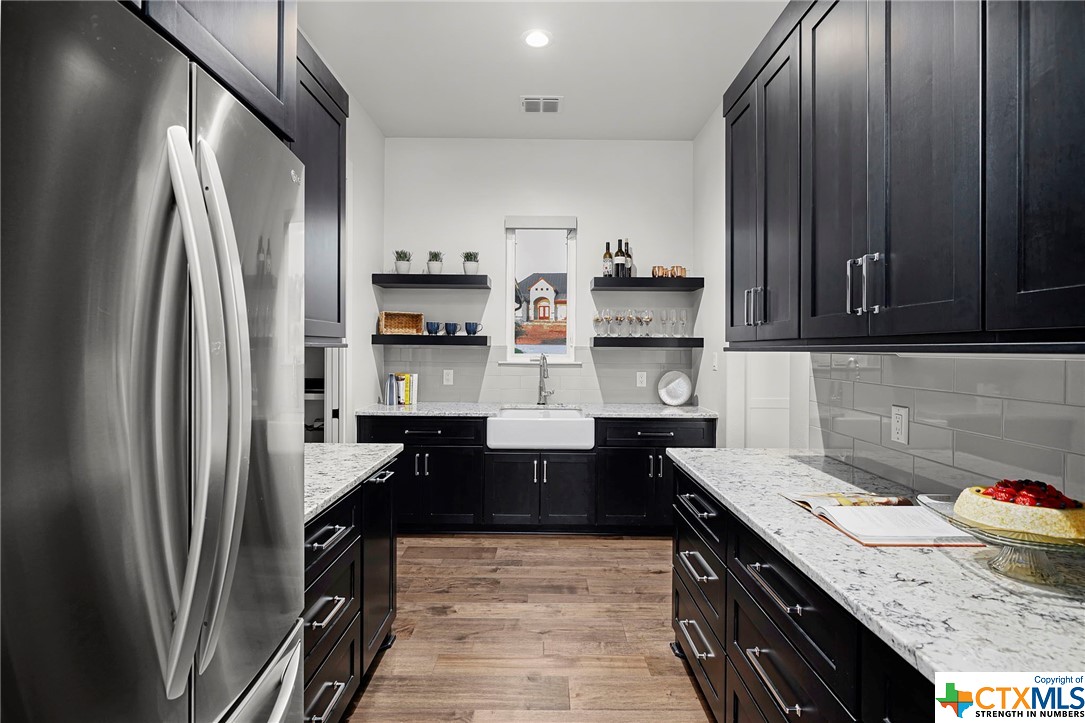 5970 Colin Ridge
