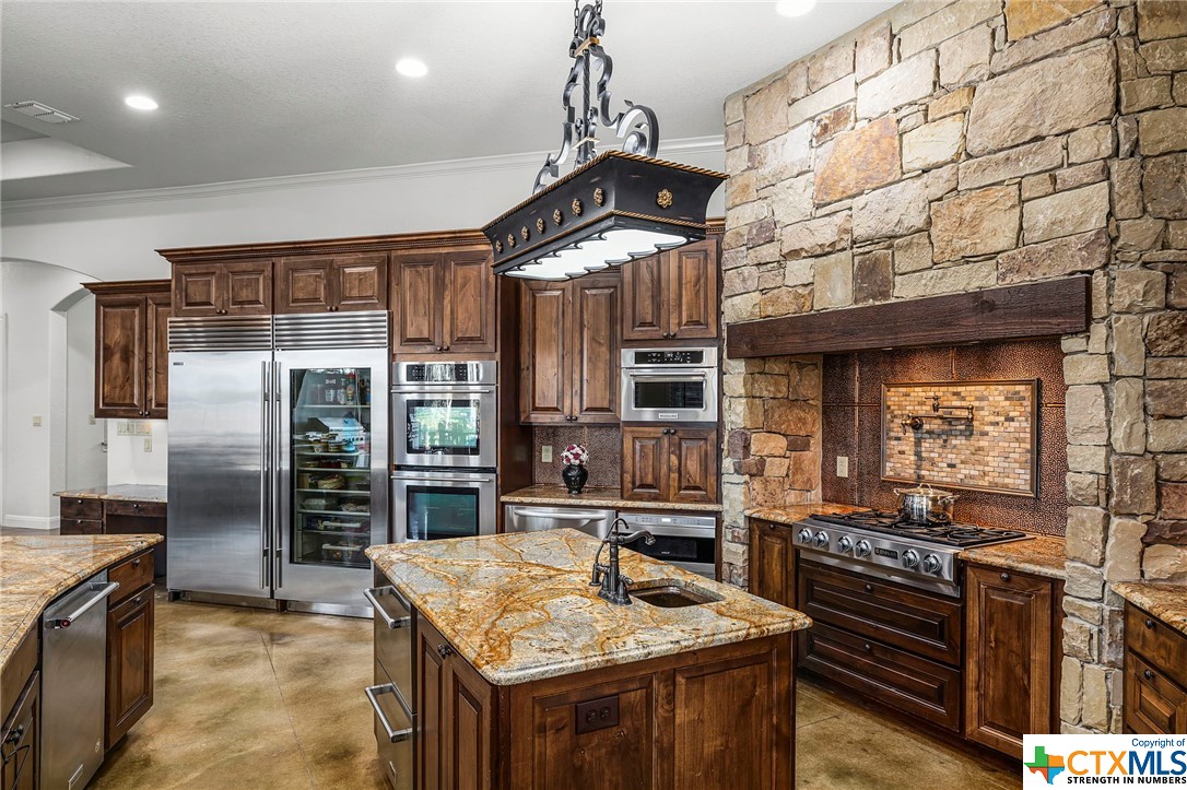 6008 Keller Ridge