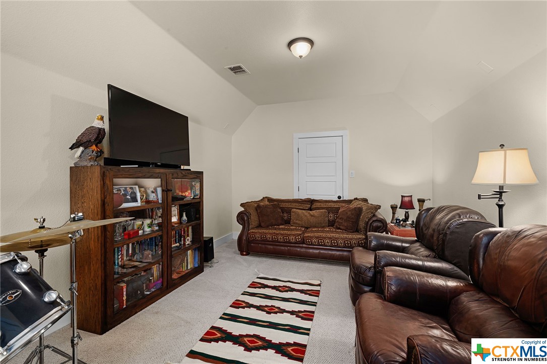 474 Thoroughbred Lane