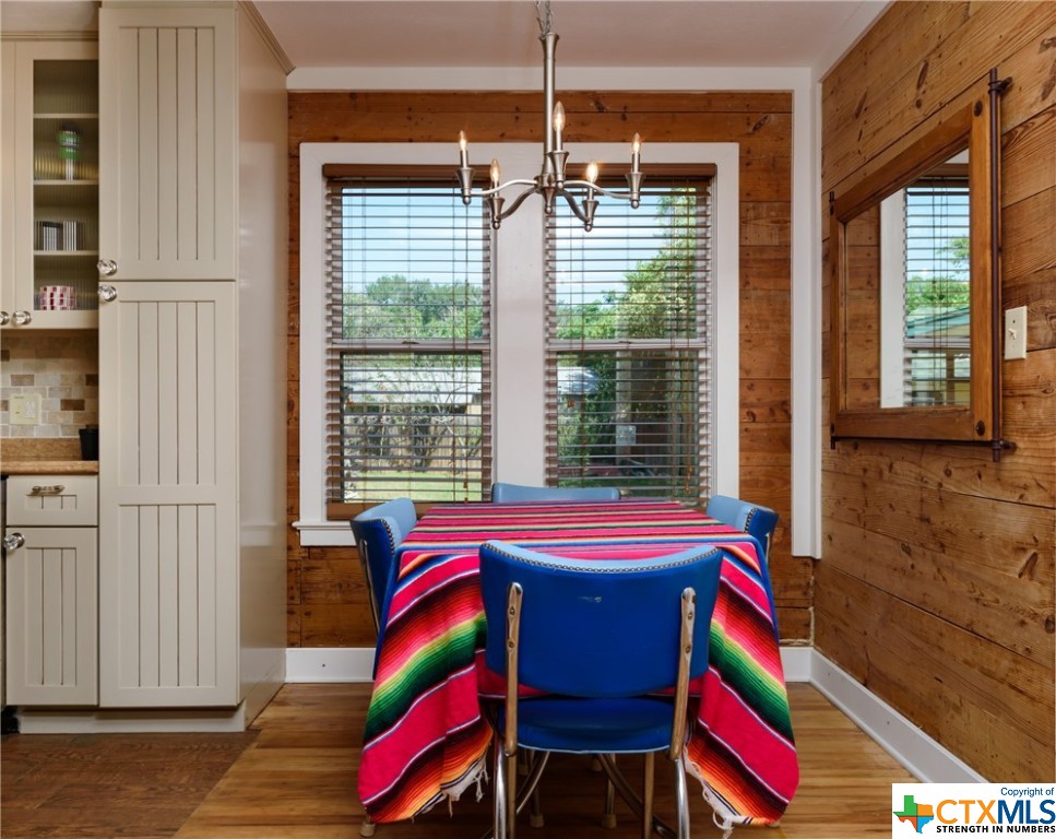 311 Lakeview Boulevard