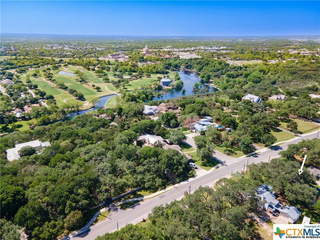 311 Lakeview Boulevard