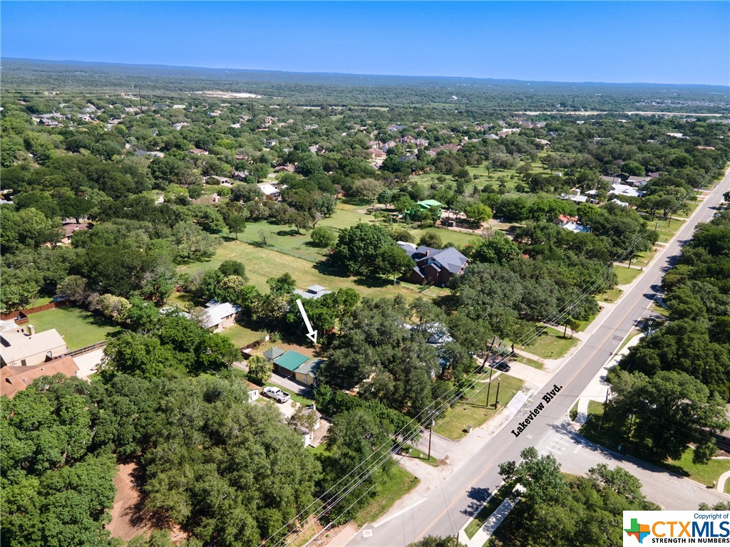 311 Lakeview Boulevard