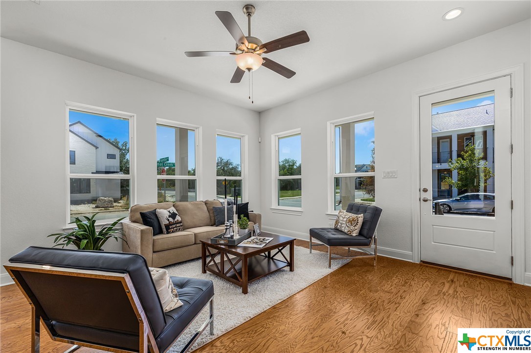 608 N Guenther Avenue