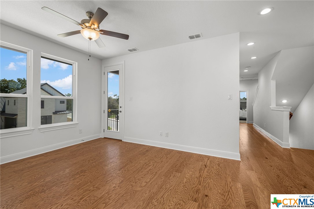 608 N Guenther Avenue