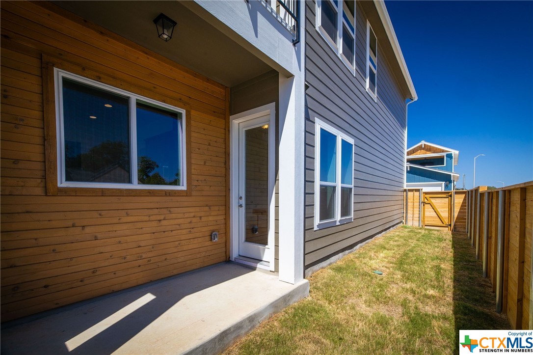 608 N Guenther Avenue