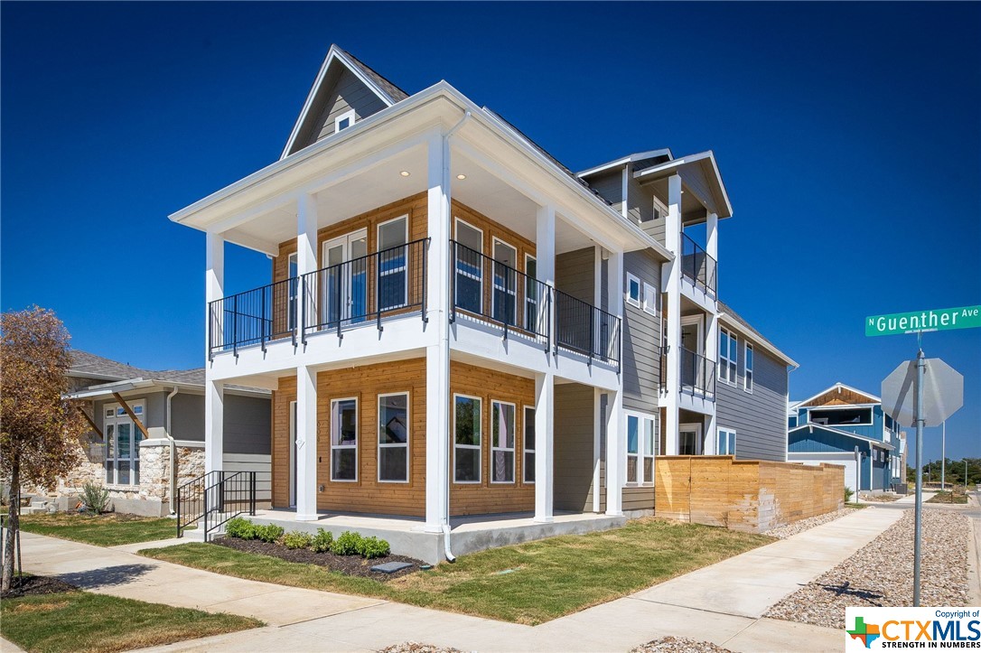 608 N Guenther Avenue