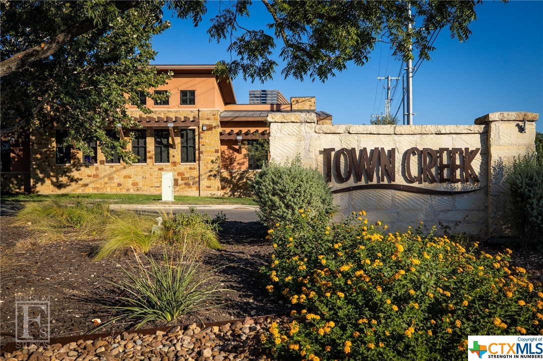 608 N Guenther Avenue