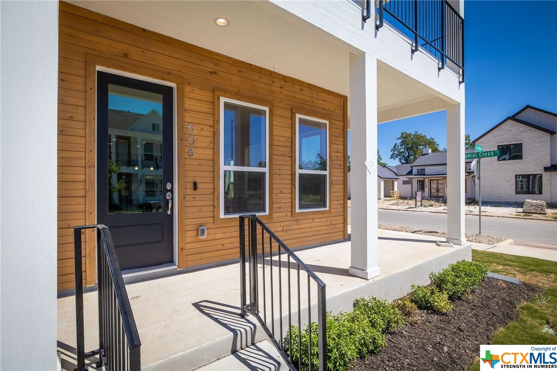 608 N Guenther Avenue