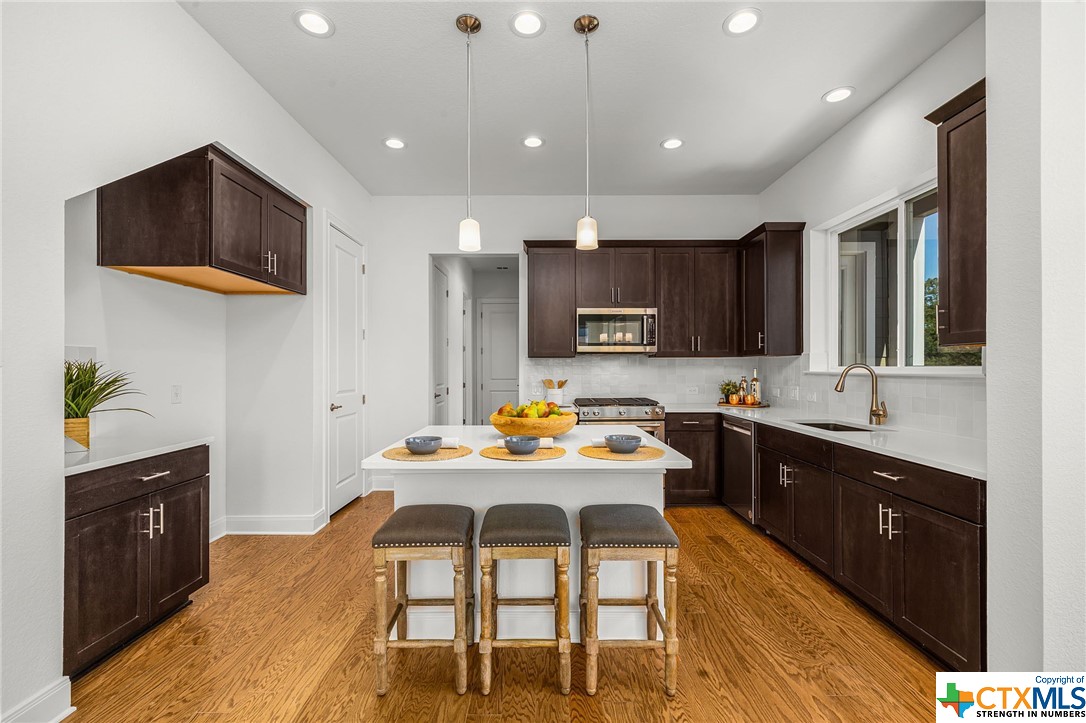 608 N Guenther Avenue