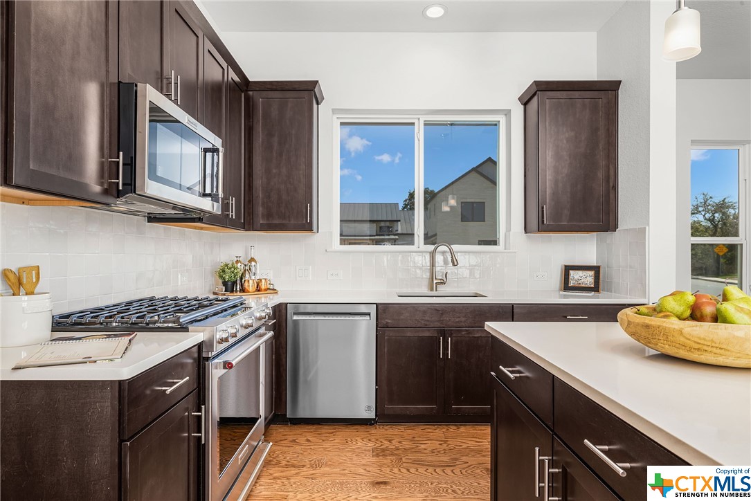 608 N Guenther Avenue