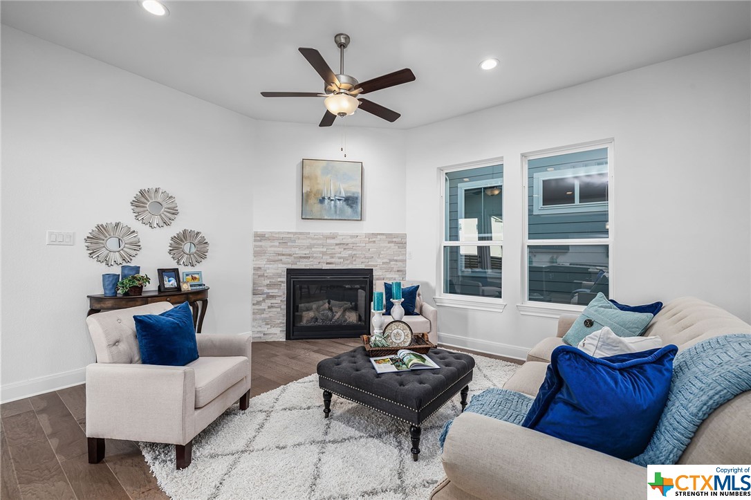 901 N Academy Avenue