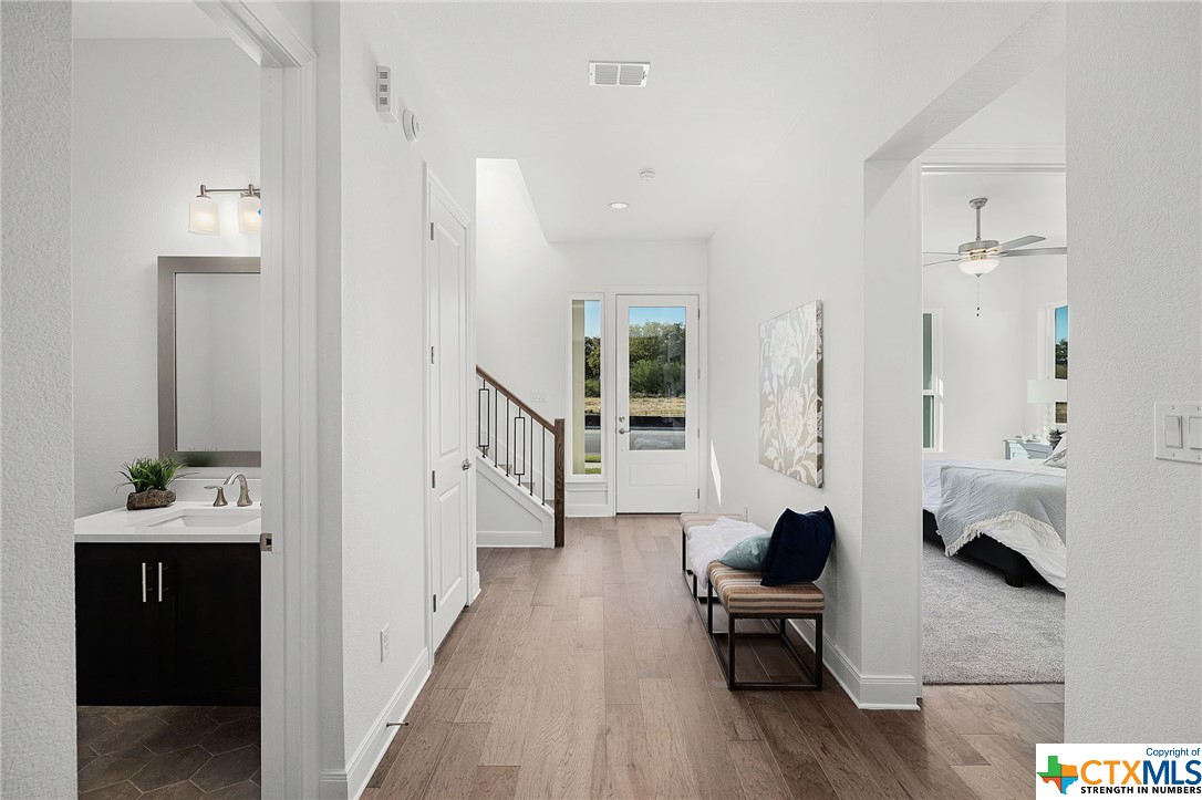 901 N Academy Avenue