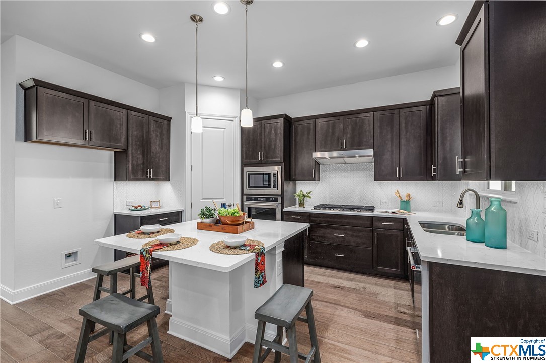 901 N Academy Avenue