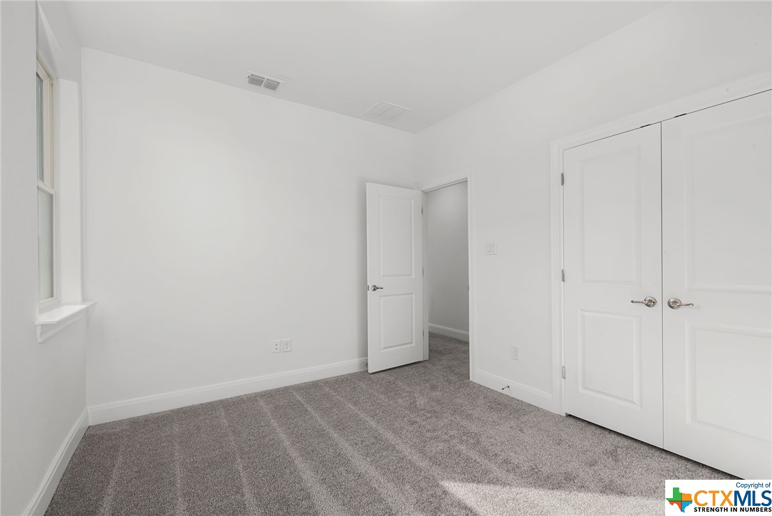 901 N Academy Avenue