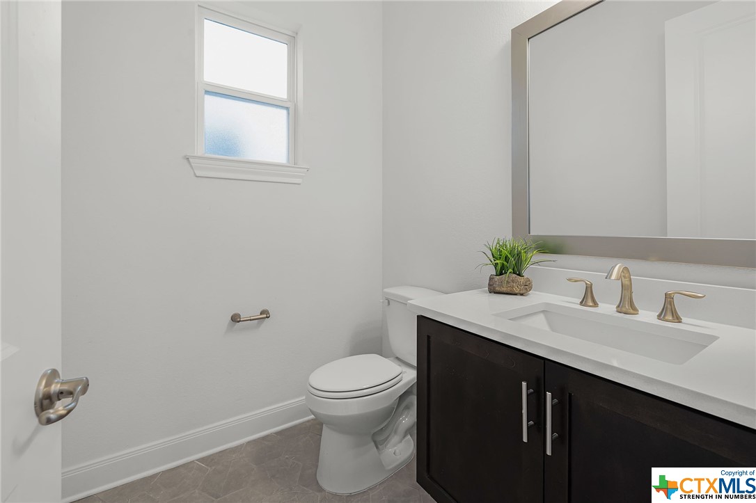 901 N Academy Avenue