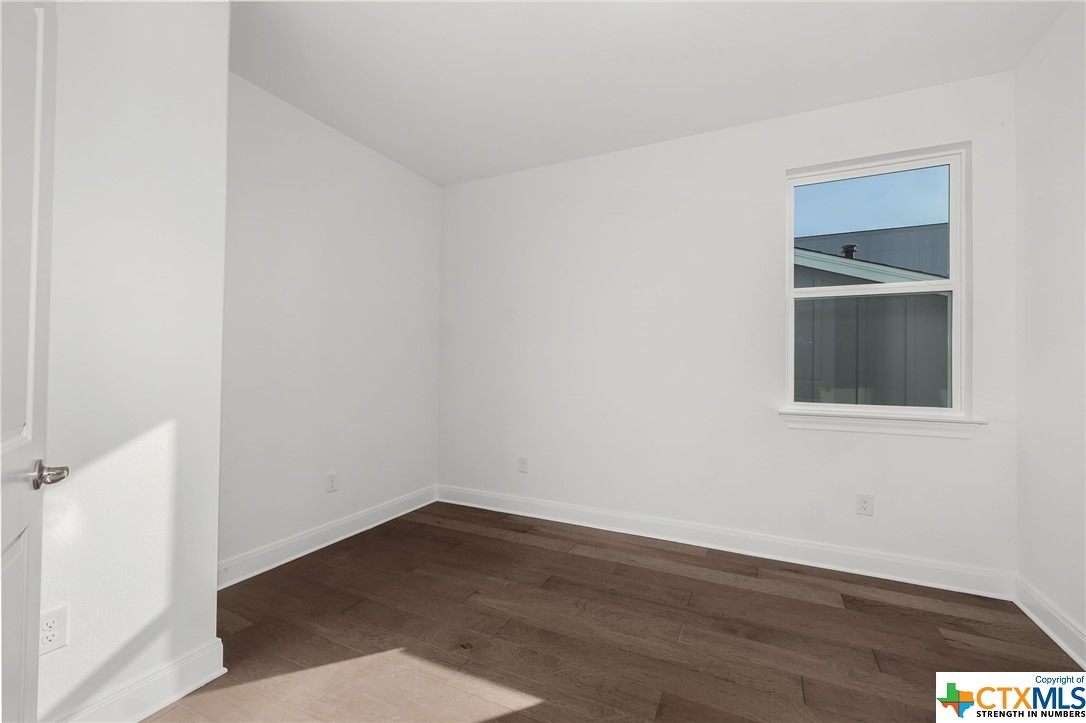 901 N Academy Avenue