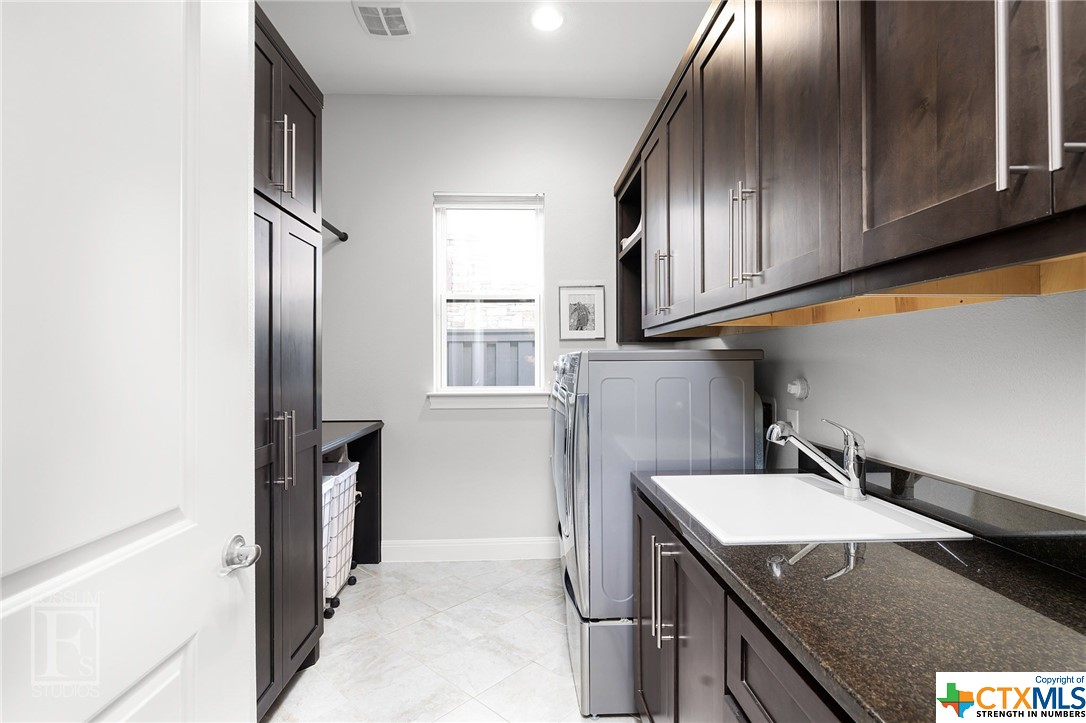 2530 Wallaby Circle