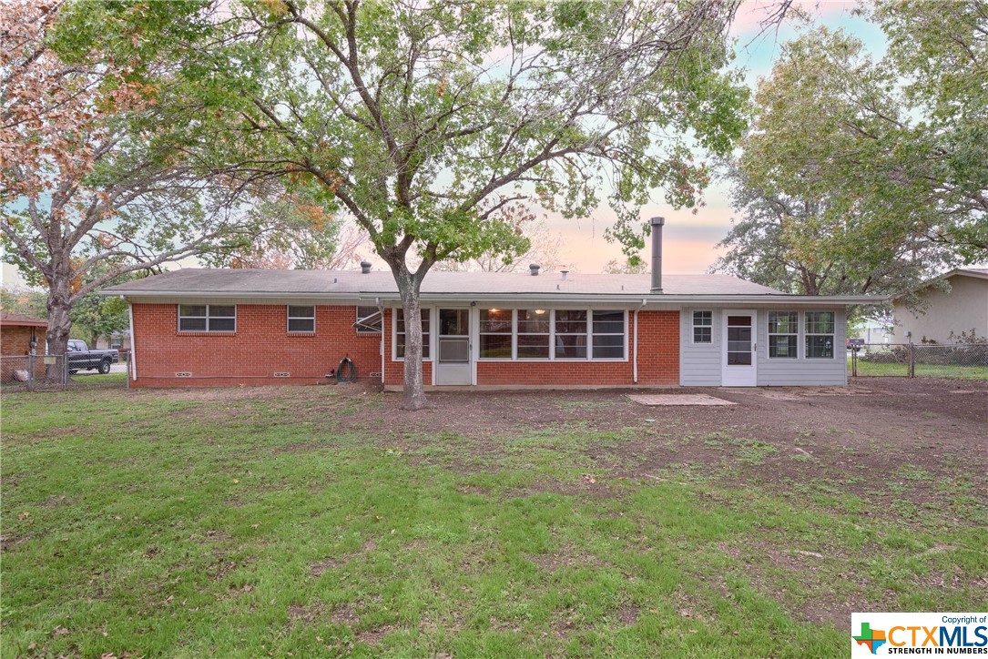 1364 Rivercrest Drive