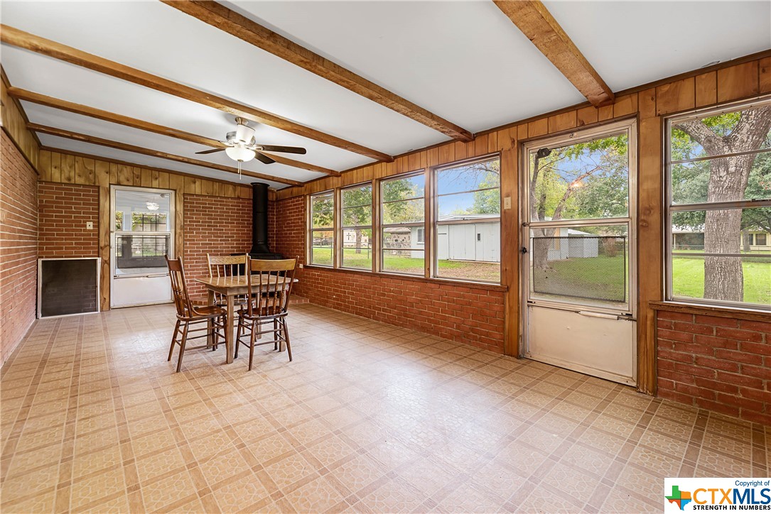 1364 Rivercrest Drive