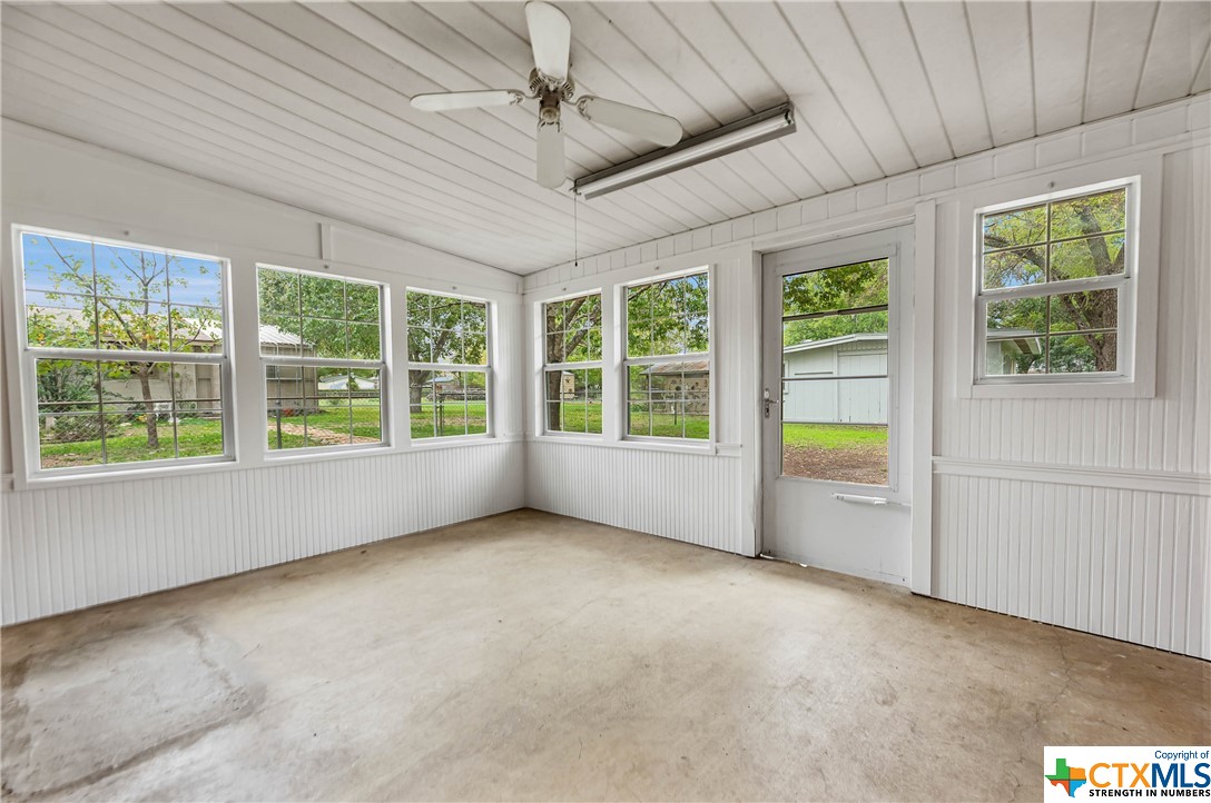 1364 Rivercrest Drive