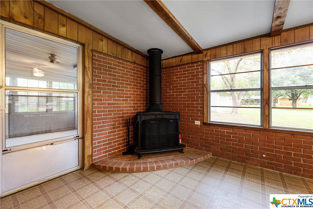 1364 Rivercrest Drive