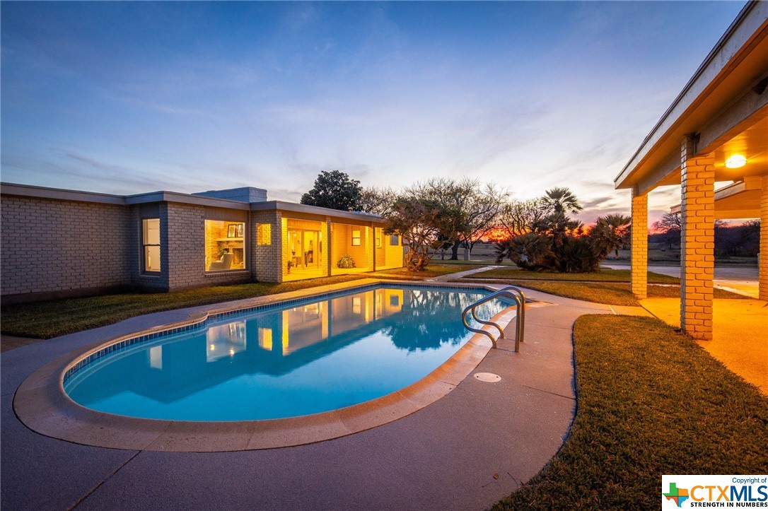 1210 Settlers Way