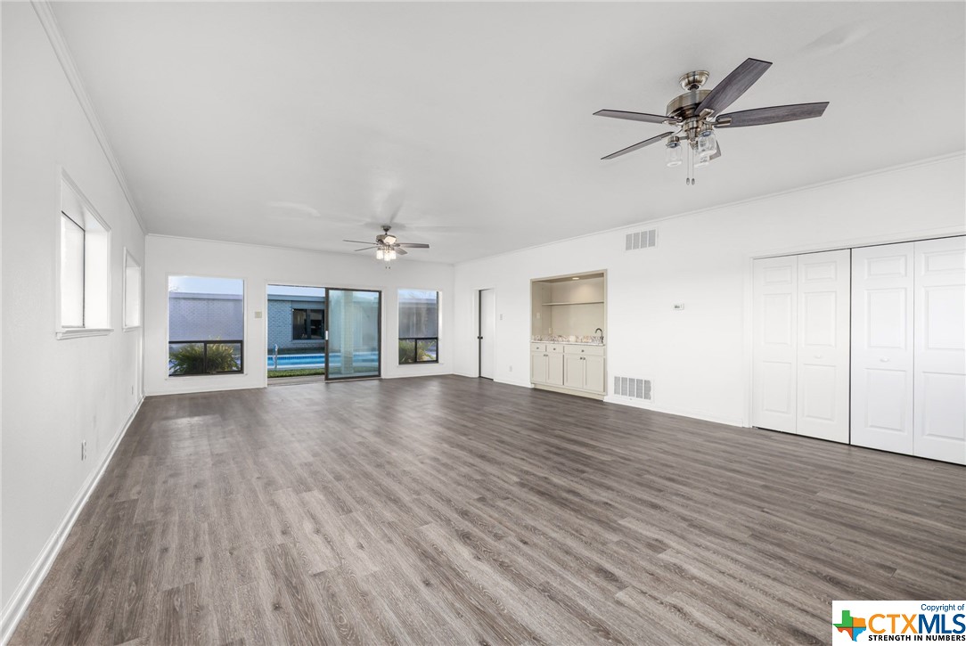 1210 Settlers Way
