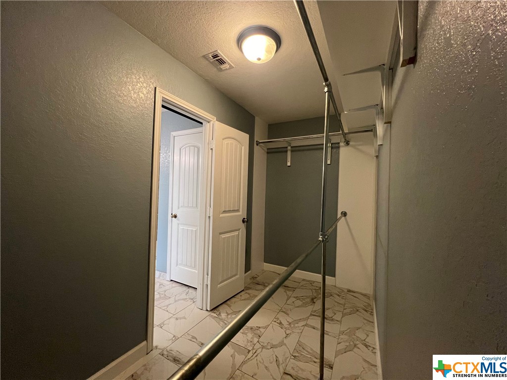 1442 Jordan Crossing