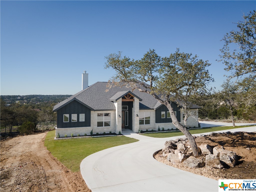 518 Paradise Hills