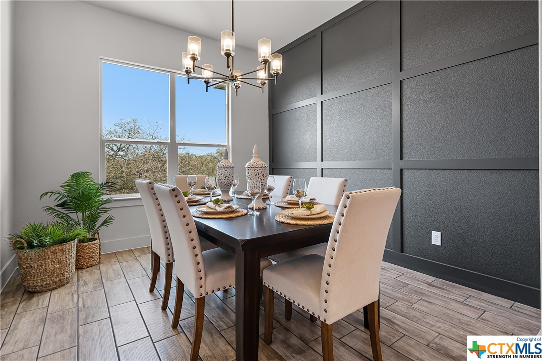 518 Paradise Hills