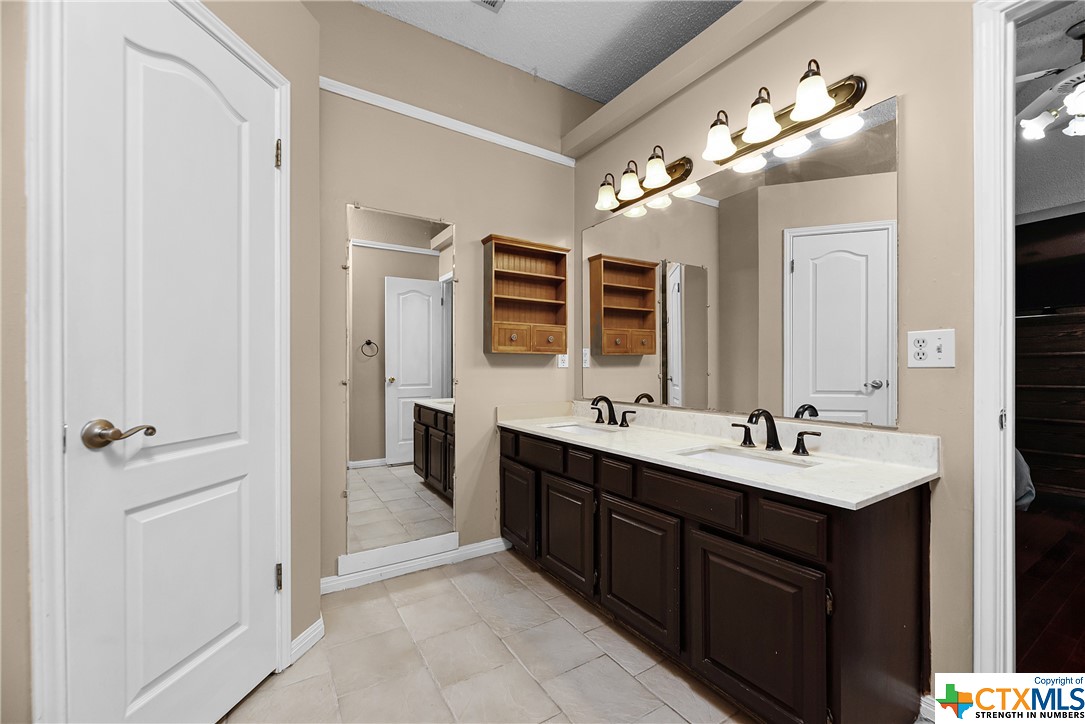 105 Sky Country Dr. Drive