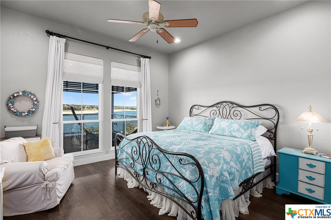 961 Hillcrest Forest