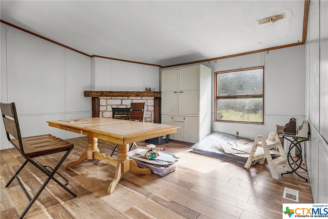 1111 Vivroux Ranch Road