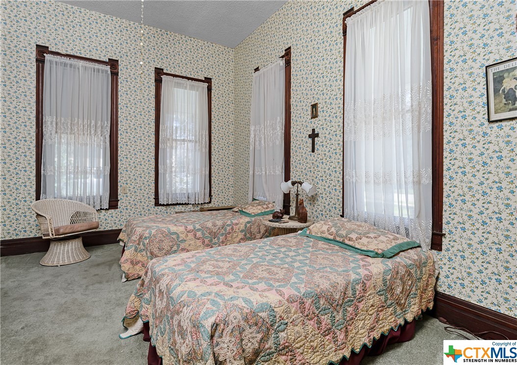 222 E Ireland Street