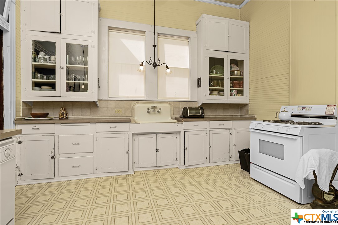 222 E Ireland Street